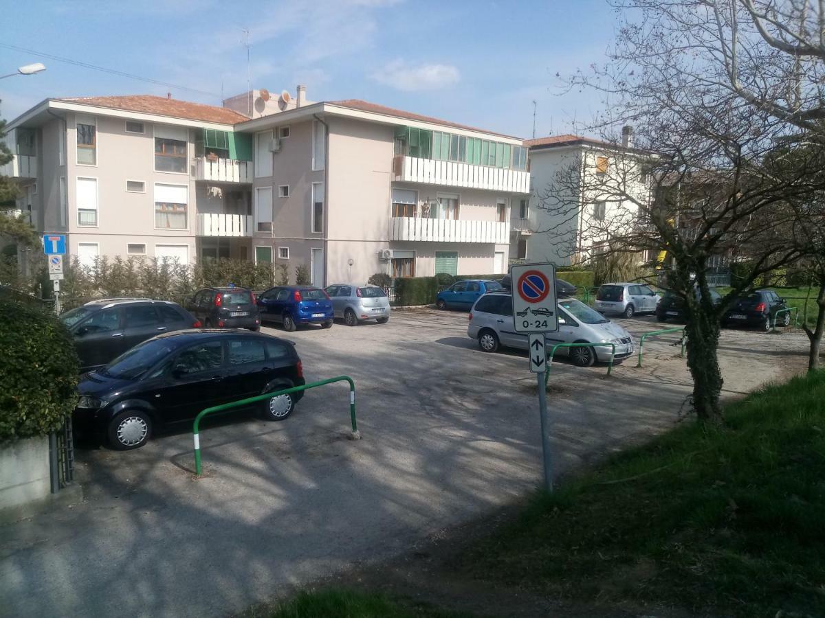 Vicino Al Prato Della Valle Intero Appartamento Parcheggio Facile Di Fronte Падуя Экстерьер фото